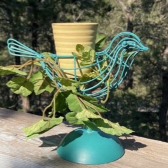 CUTE!  Blue Bird Metal Topiary Candle Holder - Picture 3 of 11